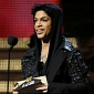 Grammys 2013: Prince Presents Record of the Year to Gotye – Video