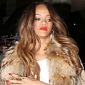 Grammys 2013: Rihanna Wears Engagement Ring