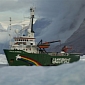 Greenpeace's Arctic 30 Finally Allowed to Return Home