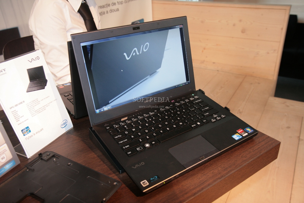 Hands-On with the Sony Vaio S-Series Business Notebook
