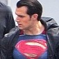 Henry Cavill Looks Gorgeous in Superman Costume on “Dawn of Justice” Set – Photo