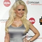 Holly Madison Comes Clean: I’m a Pig, I Love Food