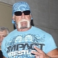 Hulk Hogan Tweets Gory Photos of Hand Injury