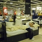IKEA Staff in China Changing Sheets, Allowing Clients to Sleep in Model Beds