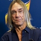 Iggy Pop Wants Gov. Rick Snyder to End Wolf Hunt in Michigan
