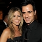 It's Official: Jennifer Aniston Now Engaged to Justin Theroux