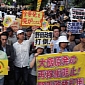Japanese Citizens Organize Large-Scale Protest Against Nuclear Power [Video]