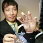 Japanese Robotic Hand Has Working "Air Muscles" and Can Pick Up a Raw Egg