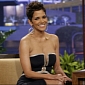 Jay Leno Can’t Take His Eyes Off Of Halle Berry’s Revealing Dress – Video