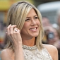 Jennifer Aniston “Collapses” When She Hears of Brad Pitt's Engagement