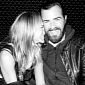 Jennifer Aniston, Justin Theroux Are All Loved Up in First Photo as a Couple