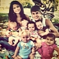 Justin Bieber, Selena Gomez Pose with 6 Children as Brangelina 2.0