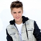 Justin Bieber Sued by Selena Gomez’s “Father” for Stealing His Credit Card