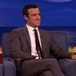 Justin Theroux Proposed to Jennifer Aniston While Breakdancing – Video