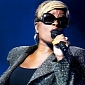 Kanye West Looking to Book Mary J. Blige for Wedding Performance