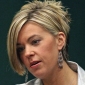 Kate Gosselin Serves Food for Upcoming Reality Show