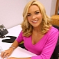 Kate Gosselin Starts New Job as Blogger – Photos and Video