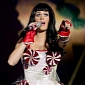 Katy Perry Debuts New Song “Walking on Air” at iTunes Festival 2013 – Video
