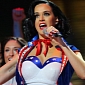 Katy Perry Gives Out Free Concert Tickets to Activists in the UK