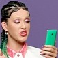 Katy Perry Uses a Green Nokia Lumia 930 in Her Latest “This Is How We Do” Music Video