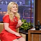 Kelly Clarkson Wants a Baby Right Away