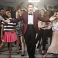 Kevin Bacon Recreates “Footloose” Iconic Dance Scenes on Jimmy Fallon – Video