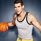 Kris Humphries Booed on Return to Court