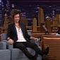 Kristen Wiig Did Harry Styles Impersonation on Jimmy Fallon and It Was Amazing – Video