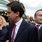 Labour Leader Ed Miliband Pelted with Eggs in London – Video