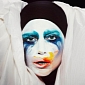 Lady Gaga Releases “Applause” Early, After Leak