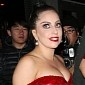Lady Gaga Shows Off, Pats Baby Bump, but She May Be Just Heavier – Photo