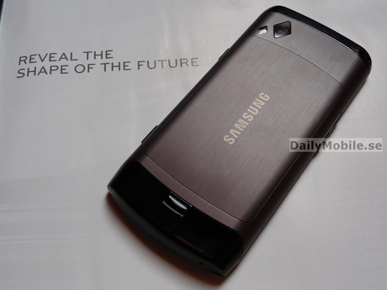 Leaked Photos Of Samsung S Bada Phone Wave Emerge