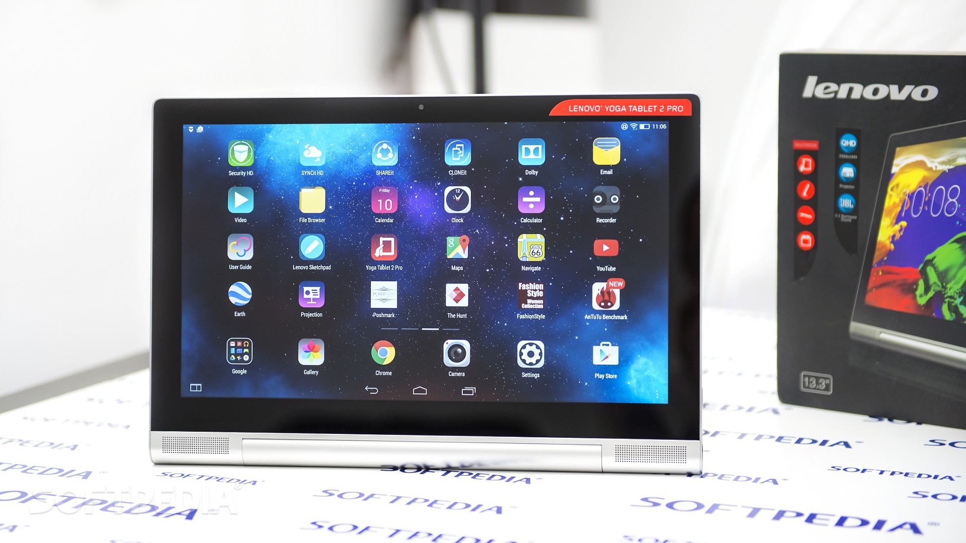 Lenovo Yoga Tablet 2 Pro Review - A Big Tablet with Gorgeous