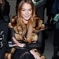 Lindsay Lohan Tries to Break the Internet, Predictably Fails - Photo
