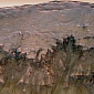 MRO Captures Amazing Image of Newton Crater