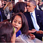 Malia Obama Photobombs Presidential Kiss – Photo
