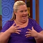 Mama June Teaches Wendy Williams How to Make Sketti – Video