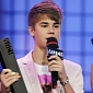 Management Worried Unexpected Pregnancy Will Ruin Justin Bieber, Selena Gomez’s Career