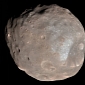 Mars Express to Fly by Phobos This Weekend