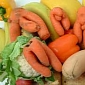 Ministers and Diplomats Feast on Ugly Fruits and Vegetables