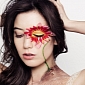 Model Daisy Lowe Shows Her Support for Earth Hour