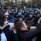 Moscow Riot Caught on Camera, 380 Arrested After Migrant Stabs Man