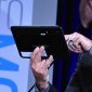 Motorola's Tablet PC Makes a Live Appearance with Honeycomb