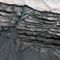 New Signs of Liquid Erosion Found on Mars