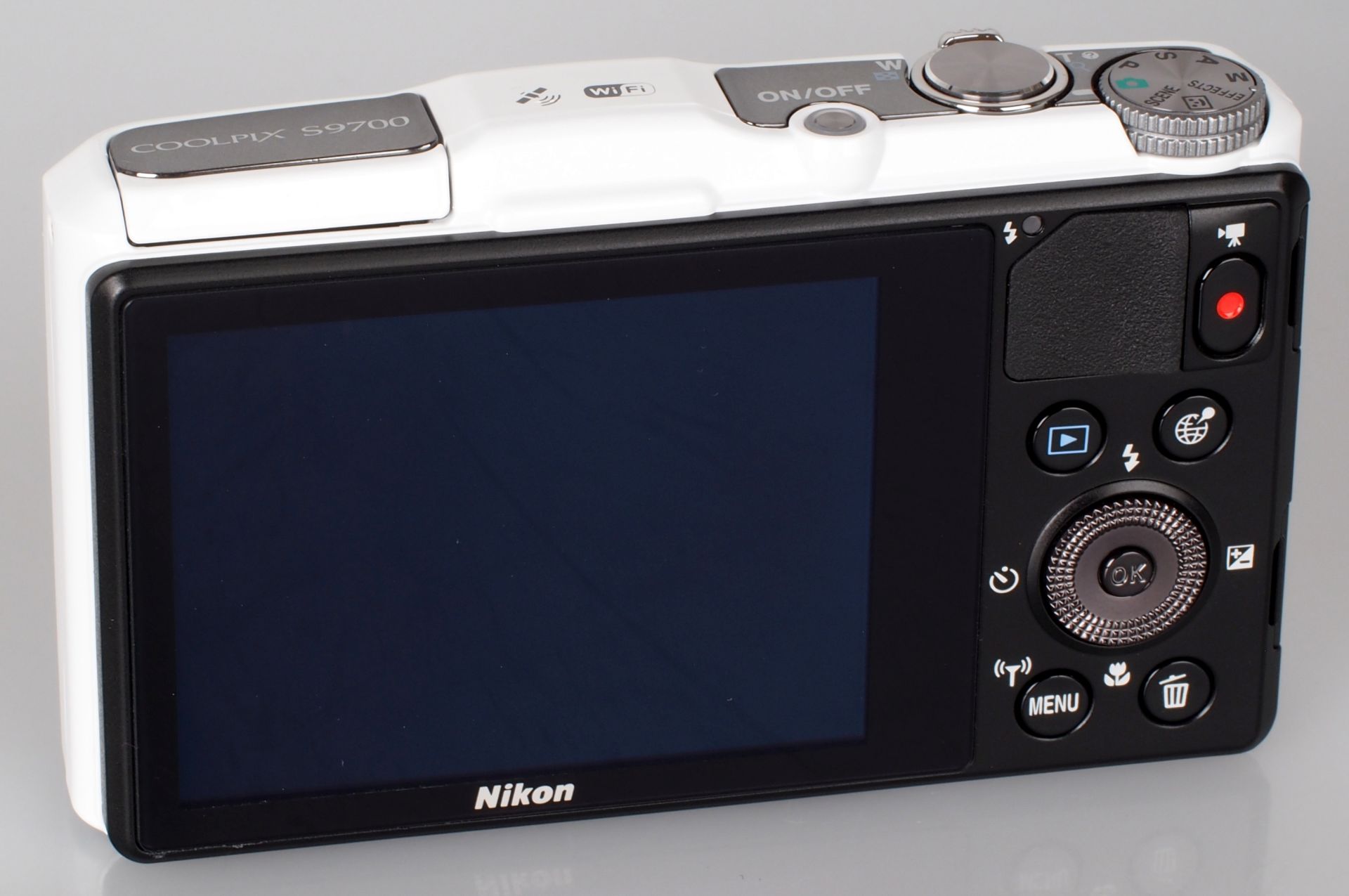 Nikon Updates Firmware For Its New Coolpix S9700 Digital Camera
