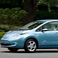 Nissan LEAF Breaks Record for Driving in Reverse [VIDEO]