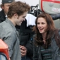 On Set Photos with Robert Pattinson and Kristen Stewart in ‘New Moon’