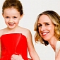 Oscar Dresses Were Recreated by Crafty Mum Out of Crepe Paper - Photo Gallery