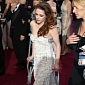 Oscars 2013: Kristen Stewart Was So Awkward Because She Has “Insecurities”