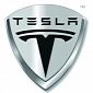 Owner Hacks Tesla Model S, Finds Car Runs Ubuntu, Installs Firefox